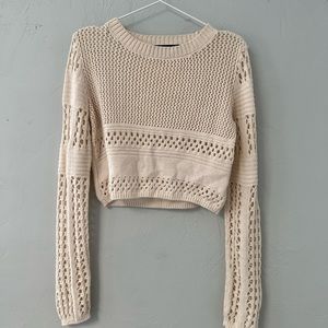 Crop knit pullover